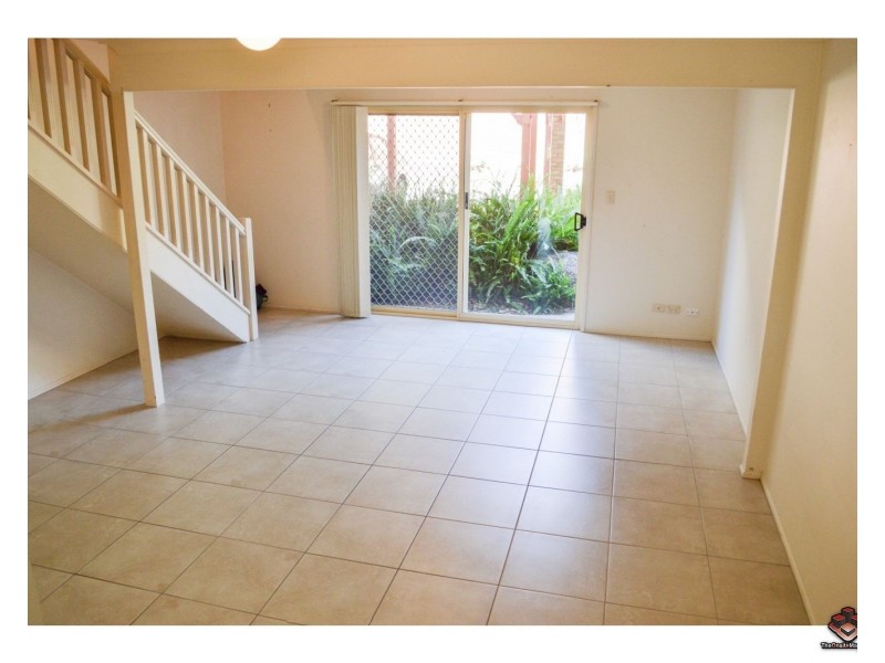 60 Whitby Street, Southport QLD 4215