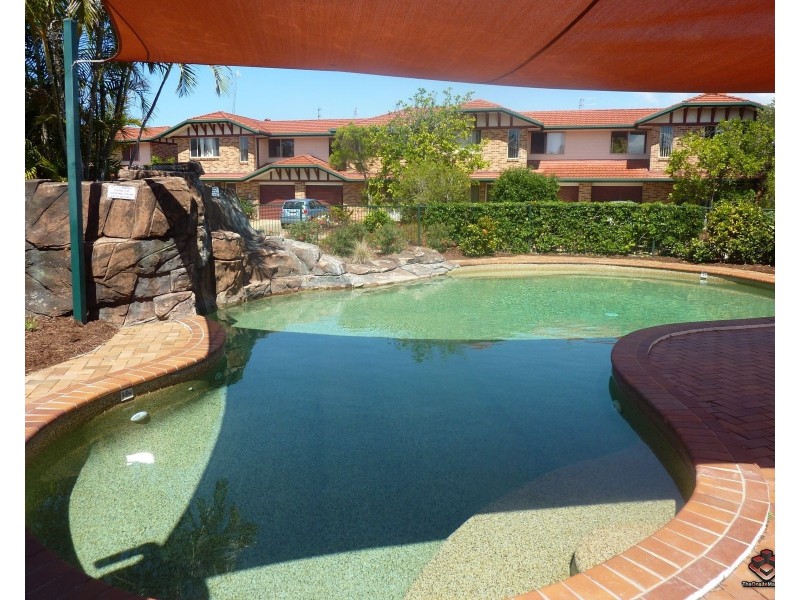 75 Brown Street, Labrador QLD 4215