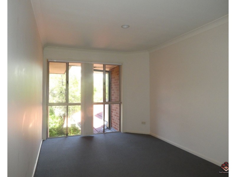 75 Brown Street, Labrador QLD 4215