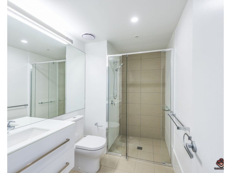 30203/300 Old Cleveland Road, Coorparoo QLD 4151