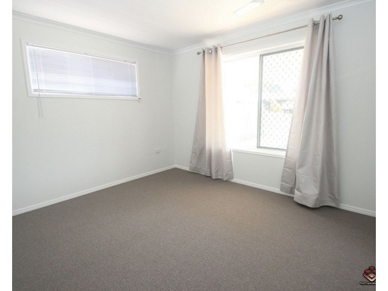 Point Vernon QLD 4655