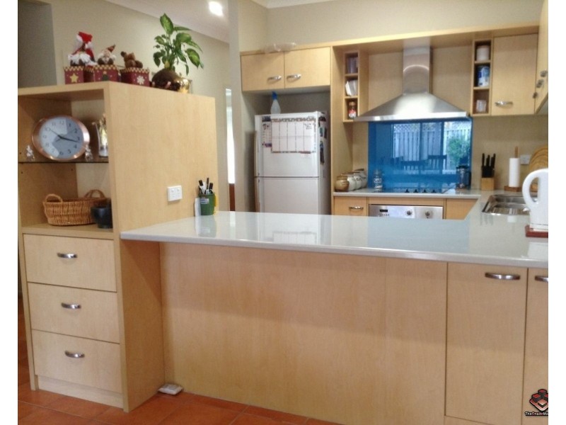 2 Grand Parade, Parrearra QLD 4575