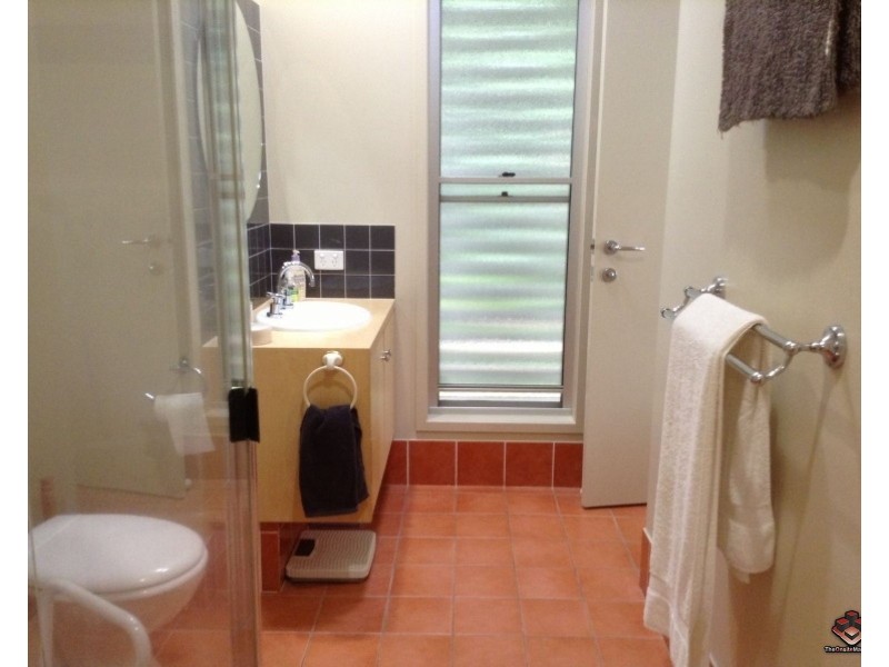 2 Grand Parade, Parrearra QLD 4575