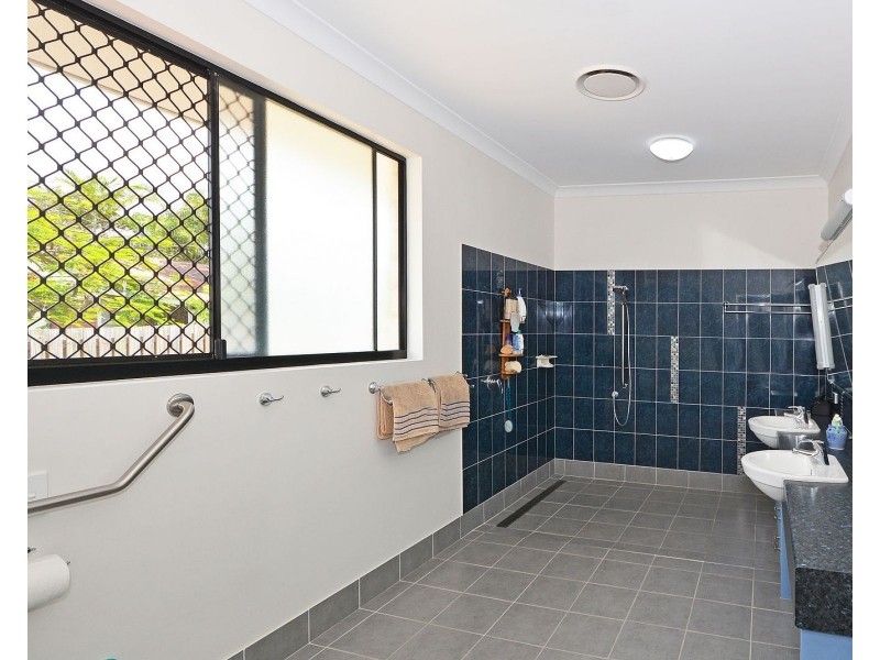 201 Esplanade, Pialba QLD 4655