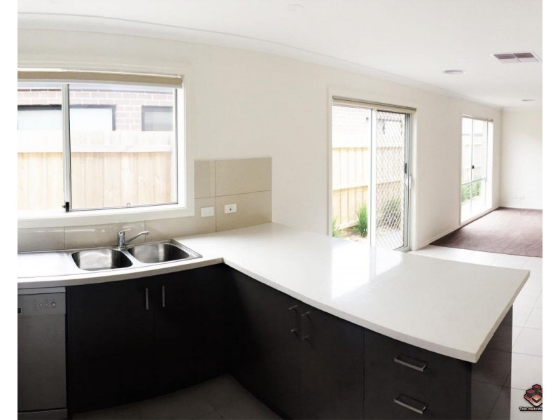 15 Norma Crescent, Officer VIC 3809