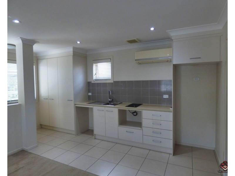 16 Surbiton Court, Carindale QLD 4152