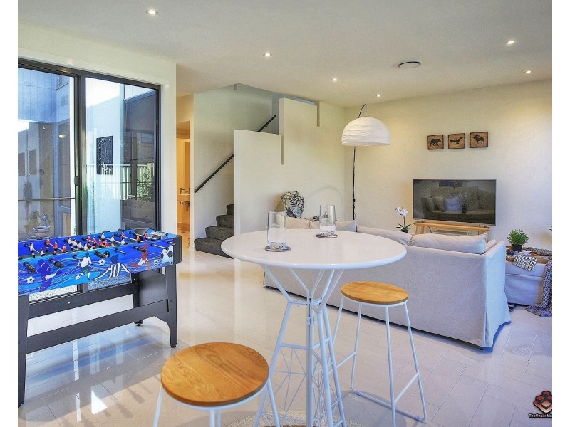 21 Magnoli Circuit, Palm Beach QLD 4221