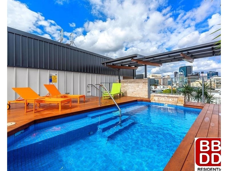 8 Dickens Street, Spring Hill QLD 4000