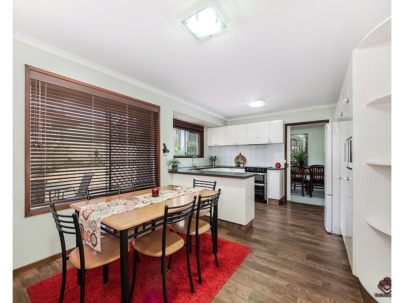 4 Catani Place, Helensvale QLD 4212