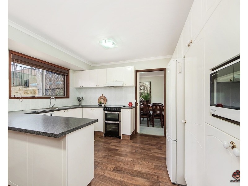 4 Catani Place, Helensvale QLD 4212