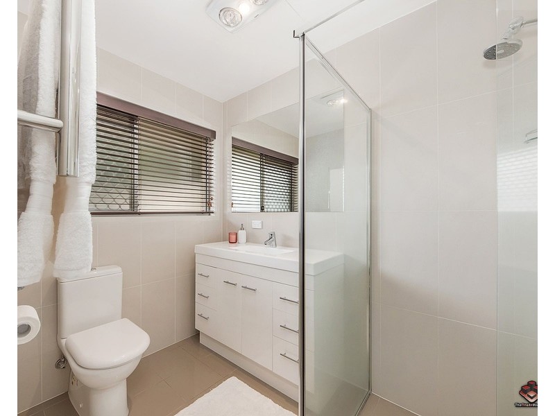 4 Catani Place, Helensvale QLD 4212