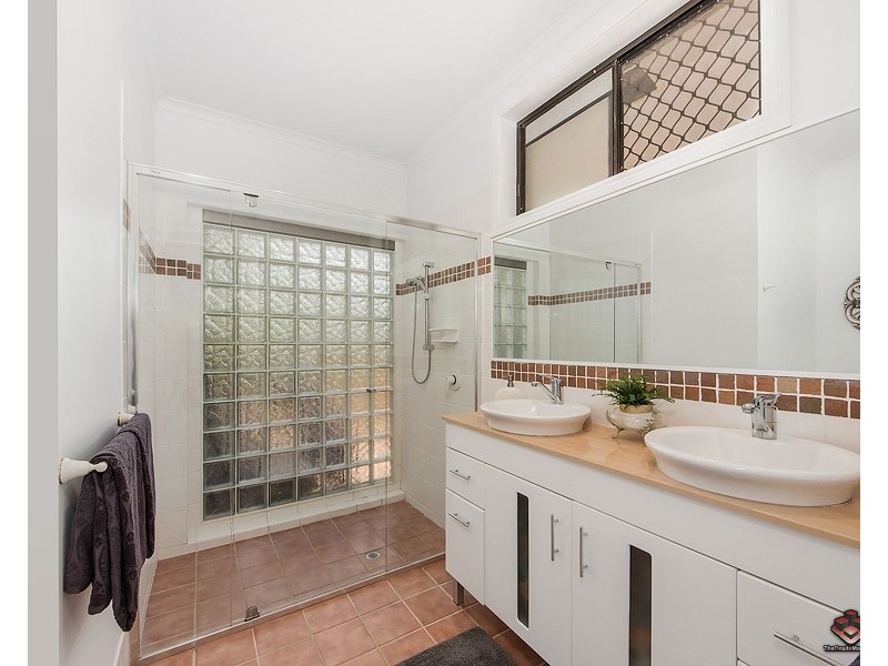 57 Parkes Drive, Helensvale QLD 4212