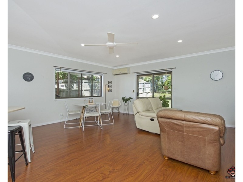 12 California Drive, Oxenford QLD 4210