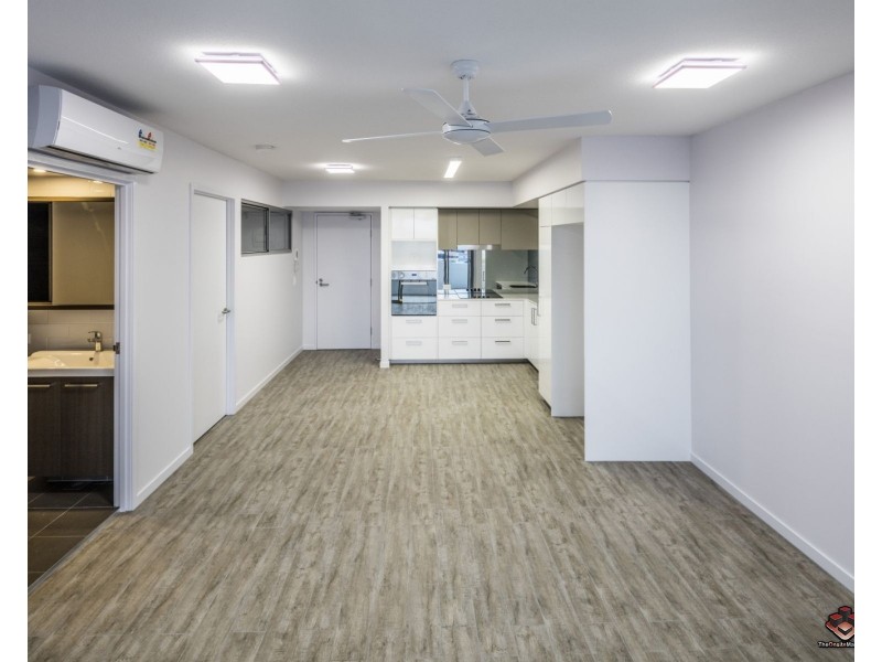 17 Carl Street, Woolloongabba QLD 4102