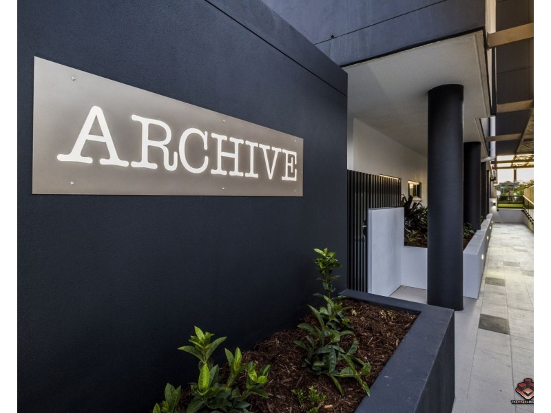 17 Carl Street, Woolloongabba QLD 4102