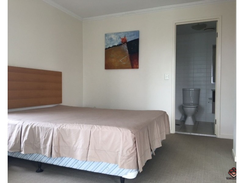 24 Allwood Street, Indooroopilly QLD 4068