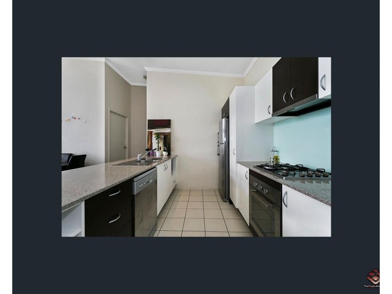 95 Clarence Road, Indooroopilly QLD 4068