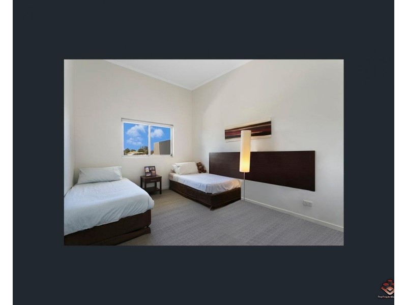 95 Clarence Road, Indooroopilly QLD 4068