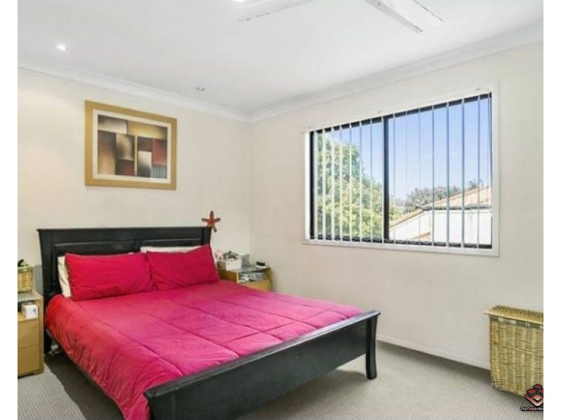 125 Pohlman Street, Southport QLD 4215