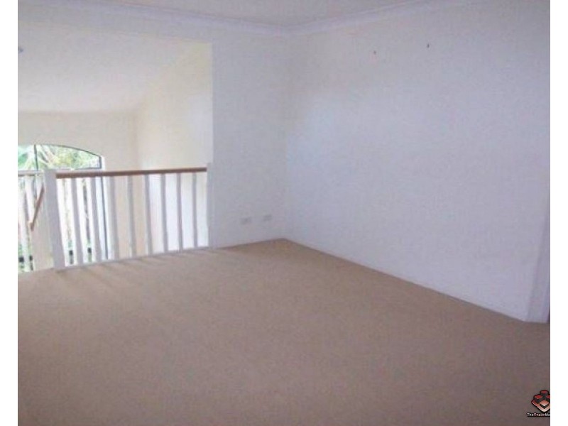 125 Pohlman Street, Southport QLD 4215