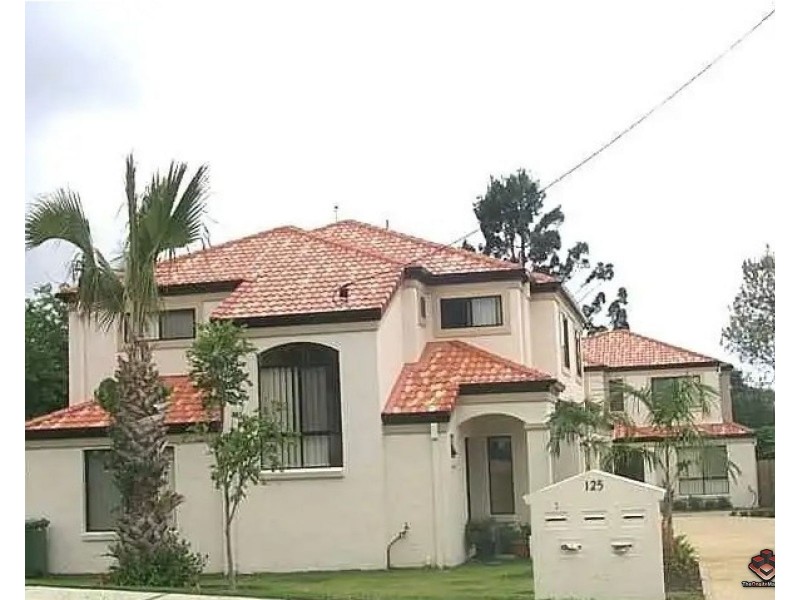 125 Pohlman Street, Southport QLD 4215