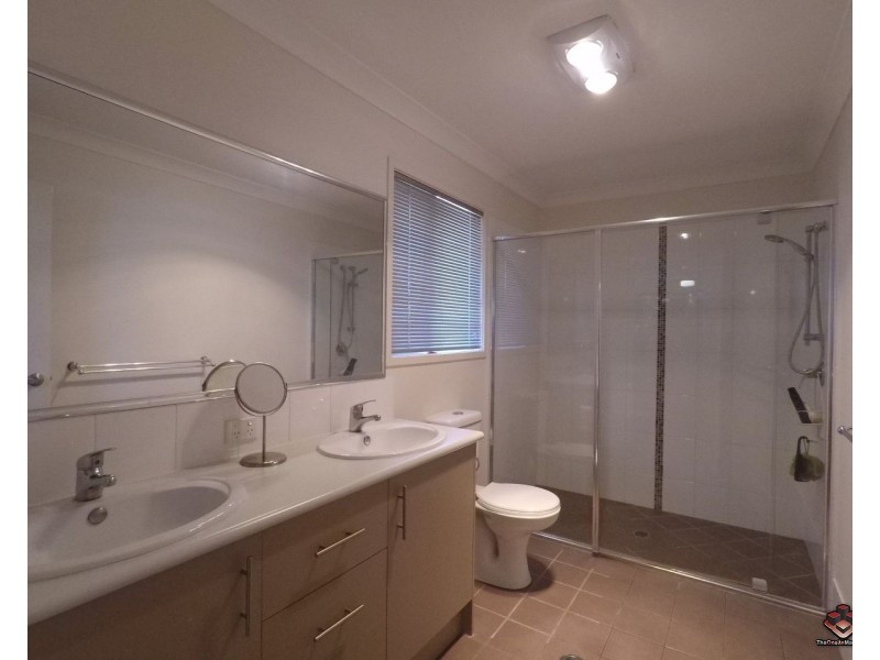 56 Wright Street, Carindale QLD 4152