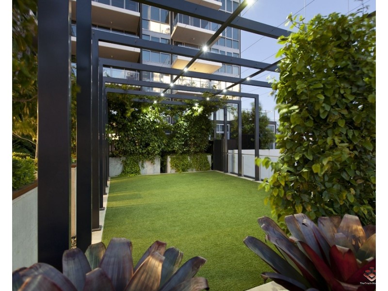 855 Stanley Street, Woolloongabba QLD 4102