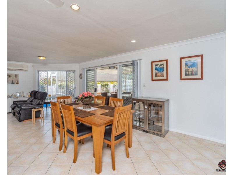 37 Christina Ryan Way, Arundel QLD 4214