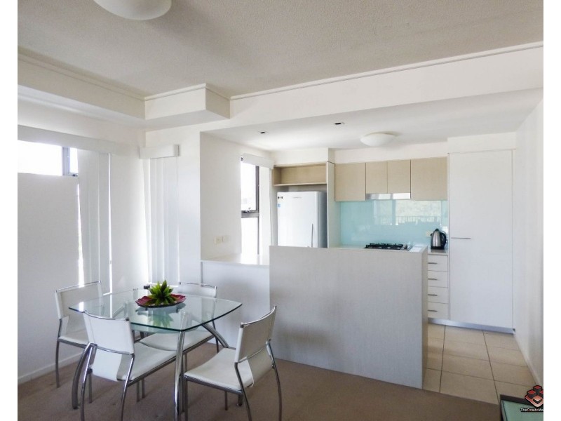 16 Surbiton Court, Carindale QLD 4152
