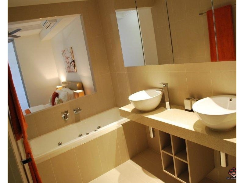 53 Darrambal Street, Surfers Paradise QLD 4217