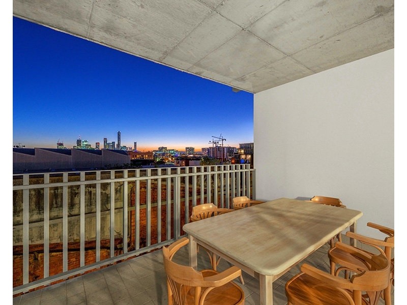 U606l/8 Skyring Terrace, Teneriffe QLD 4005