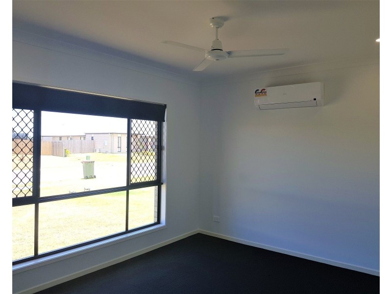 15 Imperial Circuit, Eli Waters QLD 4655