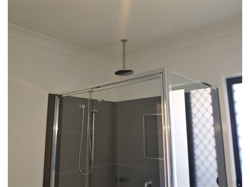 15 Imperial Circuit, Eli Waters QLD 4655