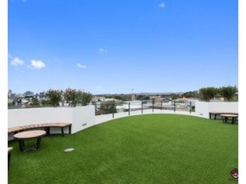 52 Grantson Street, Windsor QLD 4030