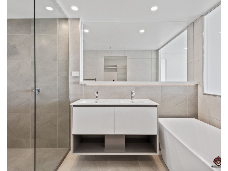 105/113 Landsborough Ave, Scarborough QLD 4020