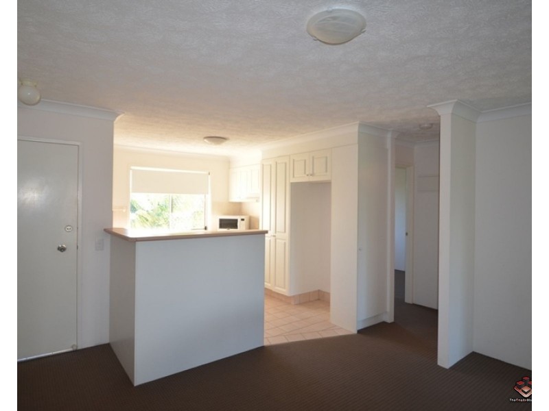 37 Mawarra Street, Chevron Island QLD 4217