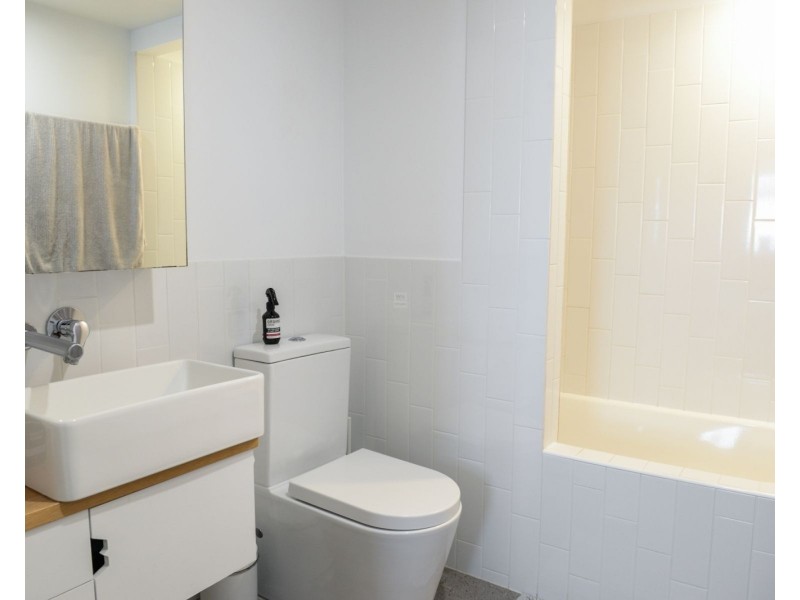 U623c/8 Skyring Terrace, Teneriffe QLD 4005