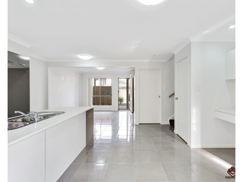 1 Bass Court, North Lakes QLD 4509