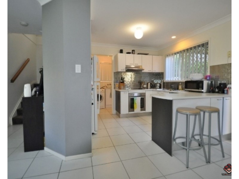 130 Jutland Street, Oxley QLD 4075