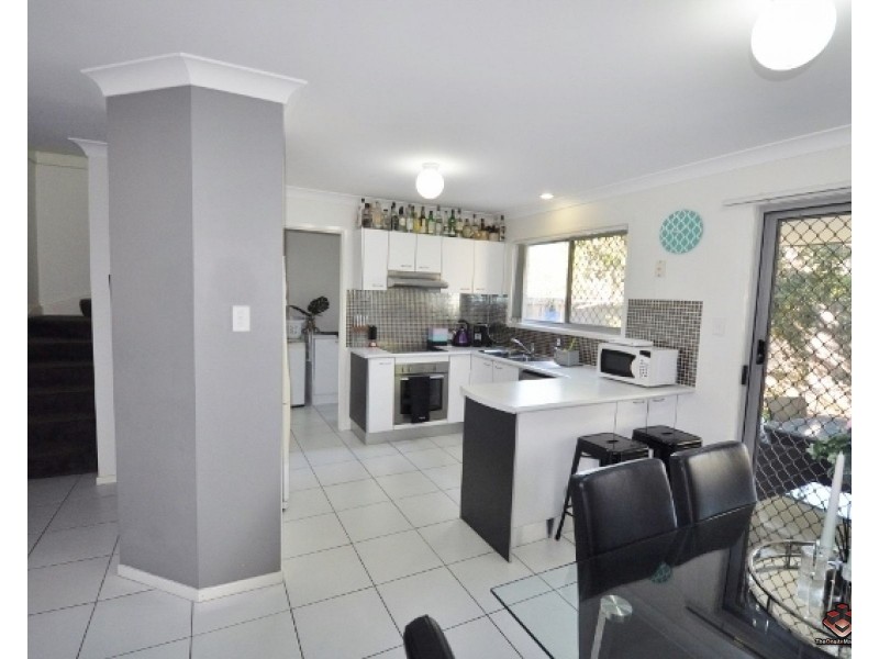 130 Jutland Street, Oxley QLD 4075