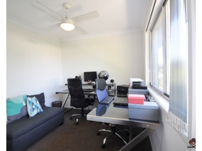 130 Jutland Street, Oxley QLD 4075