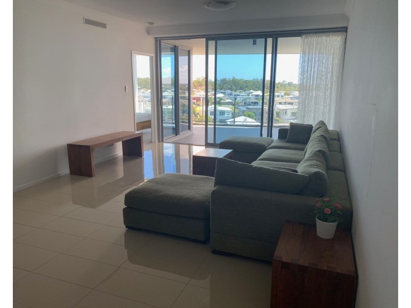 15 Compass Drive, Biggera Waters QLD 4216
