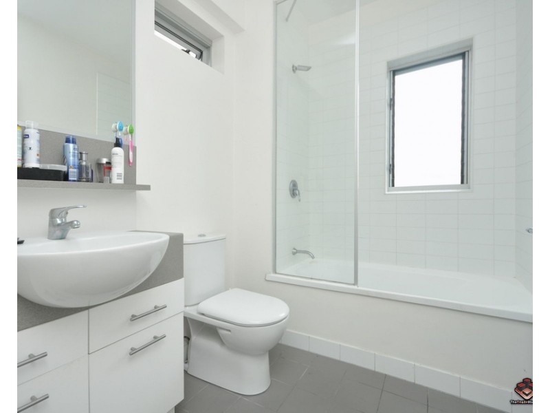 28 Masters St, Newstead QLD 4006