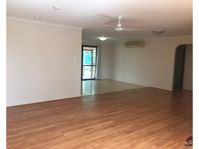 Point Vernon QLD 4655