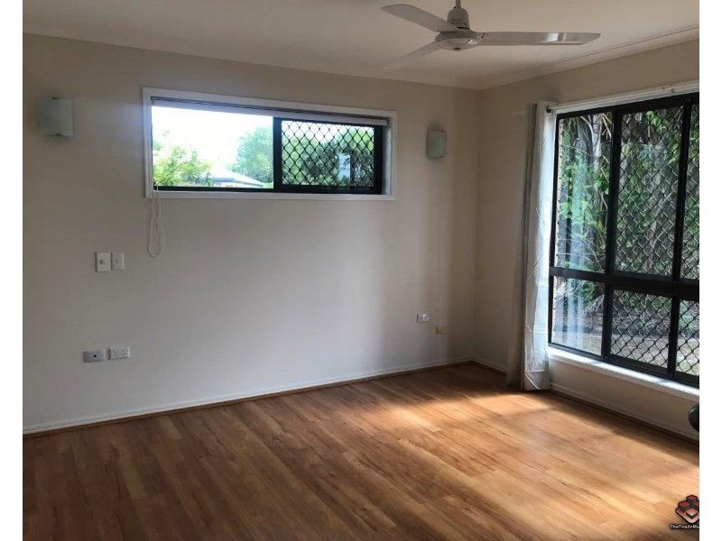 Point Vernon QLD 4655