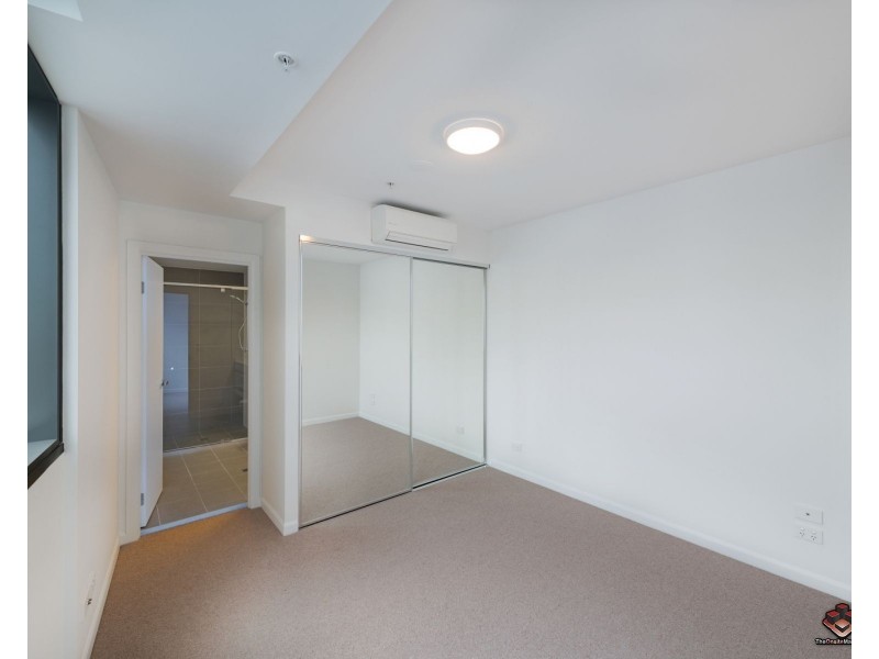 10507/300 Old Cleveland Road, Coorparoo QLD 4151