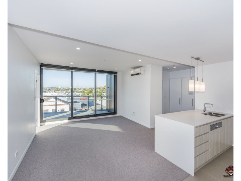 30408/300 Old Cleveland Road, Coorparoo QLD 4151