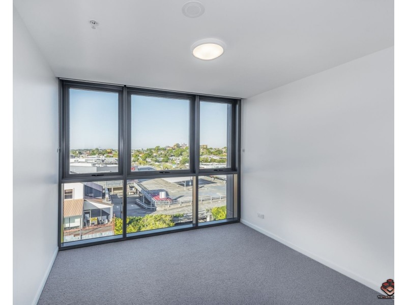 30408/300 Old Cleveland Road, Coorparoo QLD 4151