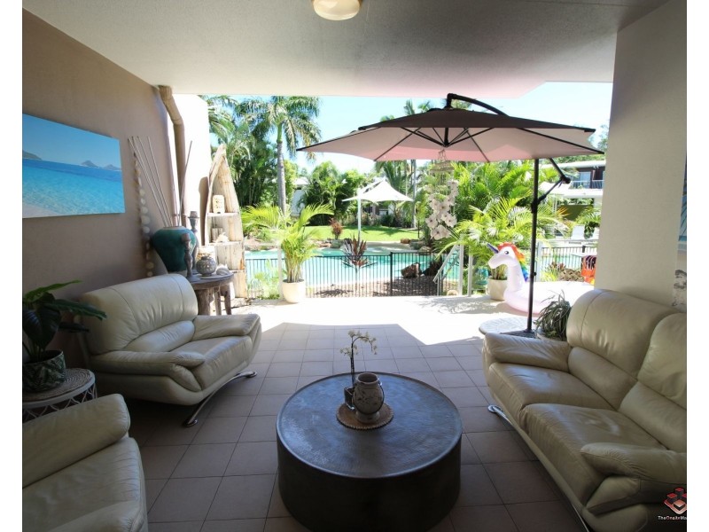 65 Manooka Drive, Cannonvale QLD 4802