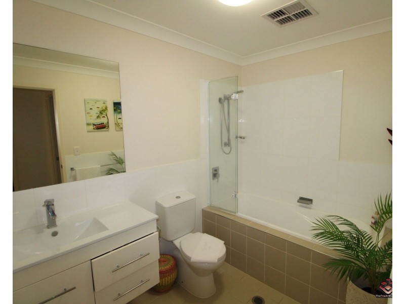 65 Manooka Drive, Cannonvale QLD 4802